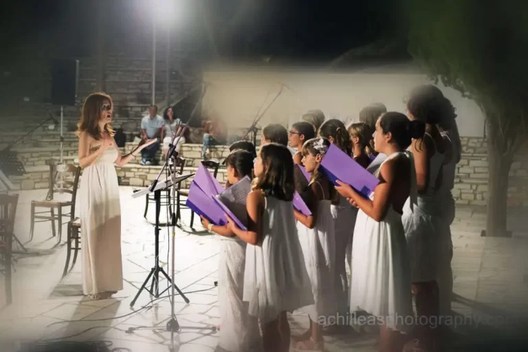 ΧΟΡΩΔΙΕΣ…ΕΝΑΣ ΤΡΟΠΟΣ ΣΥΝΔΕΣΗΣ ΤΩΝ ΑΝΘΡΩΠΩΝ ΜΕ ΤΗ ΘΕΪΚΗ ΤΟΥΣ ΦΥΣΗ!!!