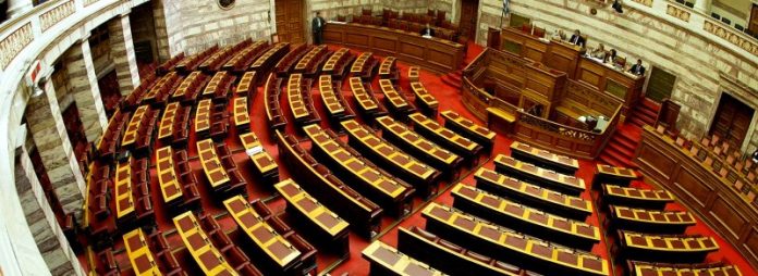 Ετοιμάζουν αλλαγή του εκλογικού νόμου με δραστική μείωση του ορίου αυτοδυναμίας και αύξηση του ορίου εισόδου στην Βουλή