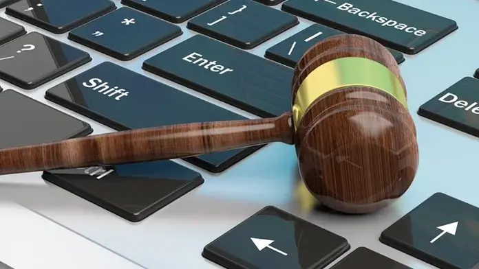 ΤΙ ΝΑ ΠΡΟΣΕΧΟΥΝ ΟΙ ΠΟΛΙΤΕΣ ΣΤΗΝ ΕΛΕΥΘΕΡΗ ΕΚΦΡΑΣΗ ΤΟΥΣ ΣΤΑ ΜΕΣΑ ΚΟΙΝΩΝΙΚΗΣ ΔΙΚΤΥΩΣΗΣ ΜΕΤΑ ΤΙΣ ΤΡΟΠΟΠΟΙΗΣΕΙΣ ΣΤΟΝ ΠΟΙΝΙΚΟ ΚΩΔΙΚΑ ΚΑΙ -ΚΥΡΙΩΣ- ΣΤΟΝ ΚΩΔΙΚΑ ΠΟΙΝΙΚΗΣ ΔΙΚΟΝΟΜΙΑΣ