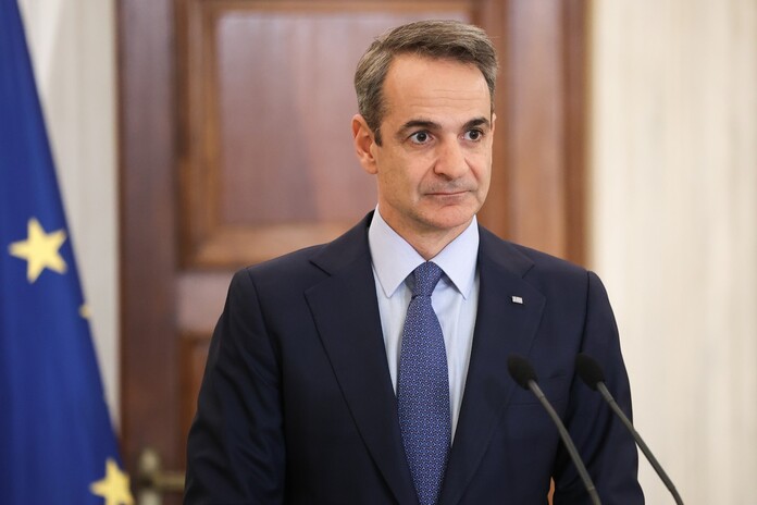 Σταμάτα, Κερατέα & Σέριφος έγιναν στάχτη,1 νεκρός, σπίτια & περιουσίες καταστράφηκαν αλλά ο Κ.Μητσοτάκης λέει «τα καταφέραμε»