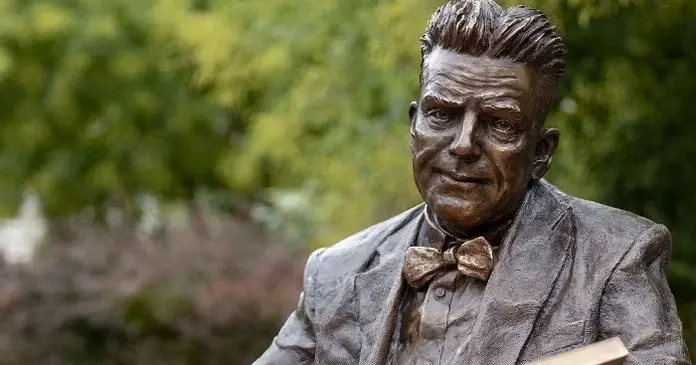 Alfred Kinsey:Η παγκόσμια ελίτ βασίζεται σε μεγαλό βαθμό στα βιβλία του για την σύγχρονη σεξουαλική εκπαίδευση των παιδιών