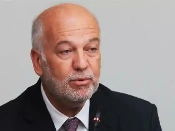@anomounys Πάρτε φάτσα που ηθελε να ξεκωλώσει την Ευρωπαία Εισαγγελέα. Επειδή τα κάνουν σε κάτι Κλάπες και Αδειλίνες νόμιζαν ότι τους παίρνει. #ΟΠΕΚΕΠΕ