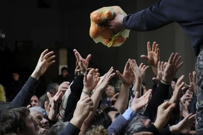 Μπορεί να υπάρξει πολιτική αλλαγή στην Ελλάδα; Άρθρο τ.Βρετανού υπουργού ανοίγει από το… εξωτερικό την συζήτηση