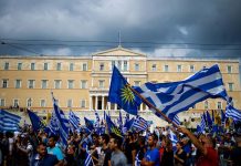 ΟΤΑΝ Η ΥΠΟΚΡΙΣΙΑ ΒΑΛΕΙ ΤΟΝ ΑΝΘΡΩΠΟ, ΑΥΤΟΣ ΑΝΤΙΣΤΕΚΕΤΑΙ ΜΕ ΦΩΣ ΩΣ ΕΛΛΗΝ