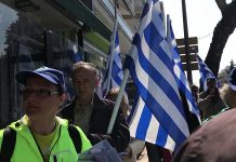 Η ΕΛΛΗΝΩΝ ΣΥΝΕΛΕΥΣΙΣ ΕΝΗΜΕΡΩΝΕΙ ΣΤΗΝ Κ. ΚΑΡΑΜΑΝΛΗ ΘΕΣΣΑΛΟΝΙΚΗΣ 20-3-2019 ΚΑΘΕ ΜΕΡΑ ΕΝΗΜΕΡΩΤΙΚΕΣ ΔΡΑΣΕΙΣ ΑΠΟ ΤΗΝ ΕΛΛΗΝΩΝ ΣΥΝΕΛΕΥΣΙΣ ΣΕ ΟΛΕΣ ΤΙΣ ΓΕΙΤΟΝΙΕΣ ΤΗΣ ΘΕΣΣΑΛΟΝΙΚΗΣ.