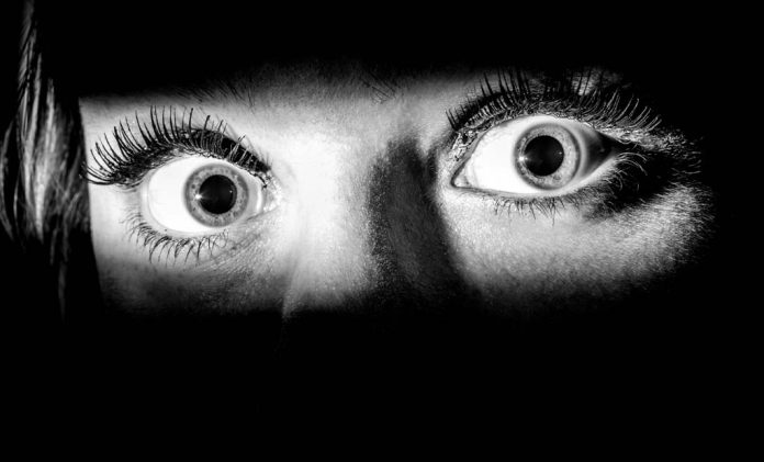 ΦΟΒΟΣ !! ΦΟΒΟΣ !! ΦΟΒΟΣ..!! ΦΟΒΟΣ !! ΦΟΒΟΣ !! ΦΟΒΟΣ..!! Η ΩΡΑ ΓΙΑ ΤΗΝ ΑΠΟΤΙΝΑΞΗ ΤΟΥ ΦΟΒΟΥ ΕΙΝΑΙ ΤΩΡΑ. Ο ΙΔΙΟΣ Ο ΦΟΒΟΣ ΣΟΥ ΕΙΝΑΙ ΑΥΤΟΣ ΠΟΥ ΣΕ ΣΚΟΤΩΝΕΙ. ΣΤΑΜΑΤΗΣΕ ΤΟΝ !!! Ο ΚΑΛΥΤΕΡΟΣ ΚΑΙ ΠΙΟ ΑΠΟΤΕΛΕΣΜΑΤΙΚΟΣ ΤΡΟΠΟΣ ΕΙΝΑΙ Η ΣΥΝΕΝΩΣΗ ΟΛΩΝ ΤΩΝ ΕΛΛΗΝΩΝ ΑΝΘΡΩΠΩΝ ΣΤΟΝ ΙΔΙΟ ΣΤΟΧΟ ΚΑΙ ΣΚΟΠΟ.