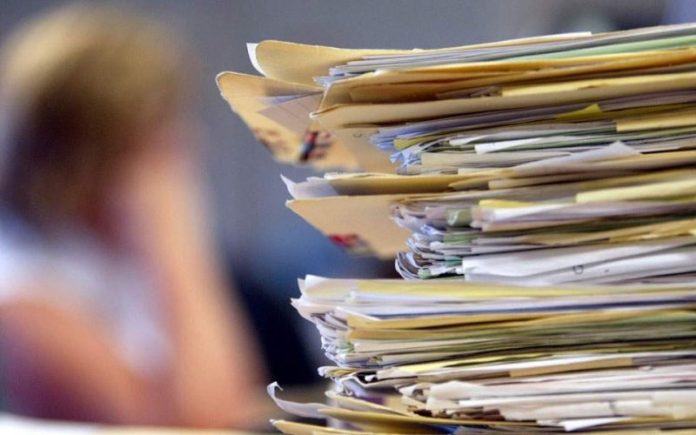 απαραίτητα δικαιολογητικά που προσκομίζει ένας υποψήφιος για τη συμμετοχή του στις εκλογές είναι και το πιστοποιητικό γεννήσεως από τον δήμο στον οποίο είναι εγγεγραμμένος