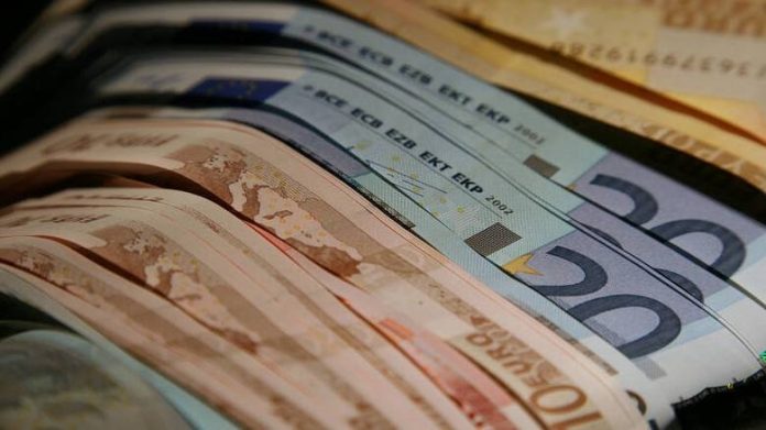 money-1548322_1280