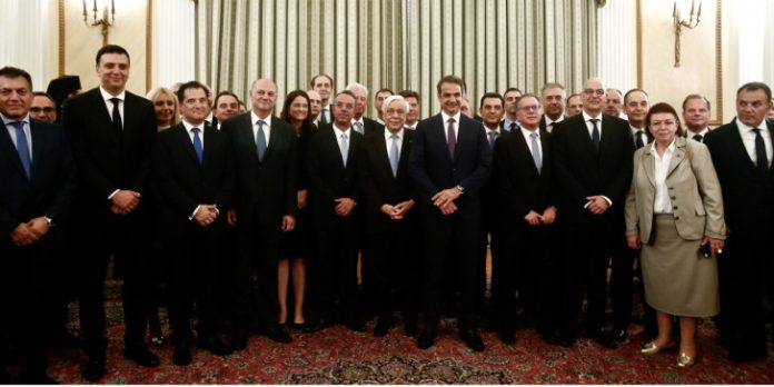 ΔΙΕΣΥΡΕ την Ελλάδα ο Κυριάκος Μητσοτάκης ! Οι Financial Times μας καταγγέλλουν ότι νόμος της ΝΔ είναι «υπέρ του ξεπλύματος χρήματος και της διαφθοράς» ΔΙΕΣΥΡΕ την Ελλάδα ο Κυριάκος Μητσοτάκης ! Οι Financial Times μας καταγγέλλουν ότι νόμος της ΝΔ είναι «υπέρ του ξεπλύματος χρήματος και της διαφθοράς»