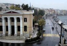 Λέσβος μεταναστευτικό ζήτημα.. Κλείνουν λιμάνια αεροδρόμια – Κινητοποιήσεις και στην Αθήνα – Μηνύσεις Λέσβος μεταναστευτικό ζήτημα.. Κλείνουν λιμάνια αεροδρόμια – Κινητοποιήσεις και στην Αθήνα – Μηνύσεις