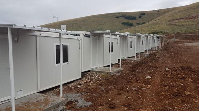 Στη Μαλακάσα το δεύτερο κλειστό κέντρο μεταναστών – Θα φιλοξενήσει 2.500 άτομα Στη Μαλακάσα το δεύτερο κλειστό κέντρο μεταναστών – Θα φιλοξενήσει 2.500 άτομα