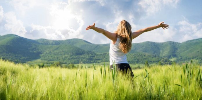 Η ΥΓΕΙΑ ΜΑΣ ΤΟ ΠΙΟ  ΠΟΛΥΤΙΜΟ ΑΓΑΘΟ Η ΥΓΕΙΑ ΜΑΣ ΤΟ ΠΙΟ ΠΟΛΥΤΙΜΟ ΑΓΑΘΟ