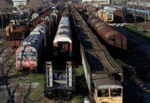 ΟΙ ΣΙΔΗΡΟΔΡΟΜΙΚΟΙ ΑΞΟΝΕΣ ΚΑΙ ΣΥΡΜΟΙ ΣΤΗΝ ΕΛΛΑΔΑ ΘΥΜΙΖΟΥΝ ΕΠΟΧΕΣ FAR WEST ΟΙ ΣΙΔΗΡΟΔΡΟΜΙΚΟΙ ΑΞΟΝΕΣ ΚΑΙ ΣΥΡΜΟΙ ΣΤΗΝ ΕΛΛΑΔΑ ΘΥΜΙΖΟΥΝ ΕΠΟΧΕΣ FAR WEST