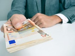 ΕΦΤΙΑΞΑΝ ΕΝΑΝ ΚΟΙΝΩΝΙΚΟ ΙΣΤΟ ΠΟΥ Ο ΠΟΛΙΤΗΣ ΖΕΙ ΜΕ ΕΠΙΔΟΜΑΤΑ