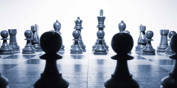 ΑΥΤΗ ΕΙΝΑΙ Η ΤΑΚΤΙΚΗ ΤΟΥ ΚΑΘΕΣΤΩΤΟΣ ΓΙΑ ΝΑ ΔΙΑΦΥΓΕΙ Ο ΠΡΑΓΜΑΤΙΚΟΣ ΕΝΟΧΟΣ