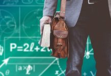 Η ΠΟΛΙΤΕΙΑ ΕΧΕΙ ΕΓΚΑΤΑΛΕΙΨΕΙ ΤΟΝ ΕΛΛΗΝΑ ΕΚΠΑΙΔΕΥΤΙΚΟ ΣΤΗΝ ΤΥΧΗ ΤΟΥ Η ΠΟΛΙΤΕΙΑ ΕΧΕΙ ΕΓΚΑΤΑΛΕΙΨΕΙ ΤΟΝ ΕΛΛΗΝΑ ΕΚΠΑΙΔΕΥΤΙΚΟ ΣΤΗΝ ΤΥΧΗ ΤΟΥ