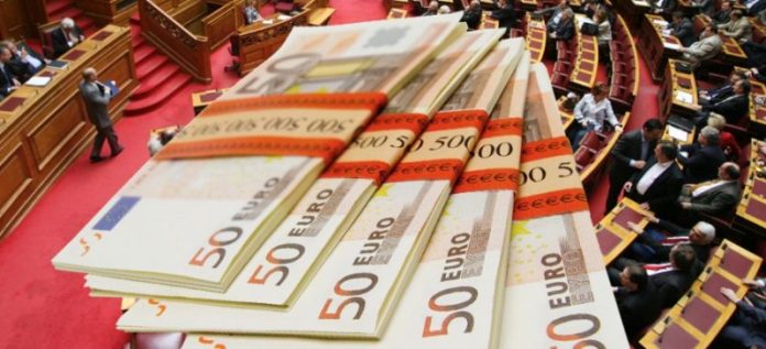 ΟΛΑ ΤΑ ΚΟΜΜΑΤΑ ΜΑΣ ΑΠΕΔΕΙΞΑΝ ΠΩΣ ΜΑΣ ΕΧΟΥΝ ΥΠΟΧΕΙΡΙΑ ΤΟΥ ΤΡΑΠΕΖΙΚΟΥ ΣΥΣΤΗΜΑΤΟΣ