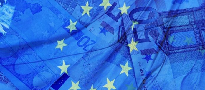 ΤΕΛΙΚΑ Η ΕΥΡΩΠΑΙΚΗ ΕΝΩΣΗ ΕΠΙΔΟΤΕΙ ΤΟΥΣ ΠΟΛΙΤΕΣ ΤΩΝ ΚΡΑΤΩΝ ΜΕΛΩΝ ΑΥΤΗΣ Ή ΟΙ ΠΟΛΙΤΕΣ ΤΗΝ ΕΥΡΩΠΑΙΚΗ ΕΝΩΣΗ; ΤΕΛΙΚΑ Η ΕΥΡΩΠΑΙΚΗ ΕΝΩΣΗ ΕΠΙΔΟΤΕΙ ΤΟΥΣ ΠΟΛΙΤΕΣ ΤΩΝ ΚΡΑΤΩΝ ΜΕΛΩΝ ΑΥΤΗΣ Ή ΟΙ ΠΟΛΙΤΕΣ ΤΗΝ ΕΥΡΩΠΑΙΚΗ ΕΝΩΣΗ;