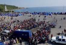 4.000.000 ΜΕΤΑΝΑΣΤΕΣ ΕΙΣΗΛΘΑΝ ΚΑΙ ΜΑΣ ΛΕΝΕ ΜΟΝΟ ΓΙΑ 70.000 4.000.000 ΜΕΤΑΝΑΣΤΕΣ ΕΙΣΗΛΘΑΝ ΚΑΙ ΜΑΣ ΛΕΝΕ ΜΟΝΟ ΓΙΑ 70.000