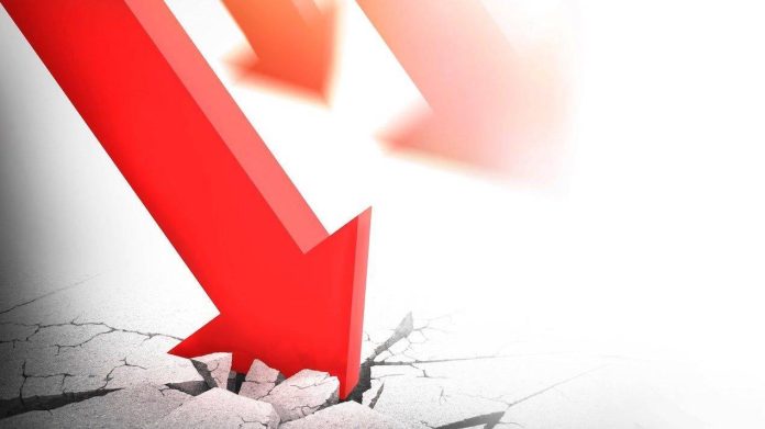 ΣΕ ΕΛΕΥΘΕΡΗ ΠΤΩΣΗ Ο ΤΟΥΡΙΣΤΙΚΟΣ ΚΛΑΔΟΣ