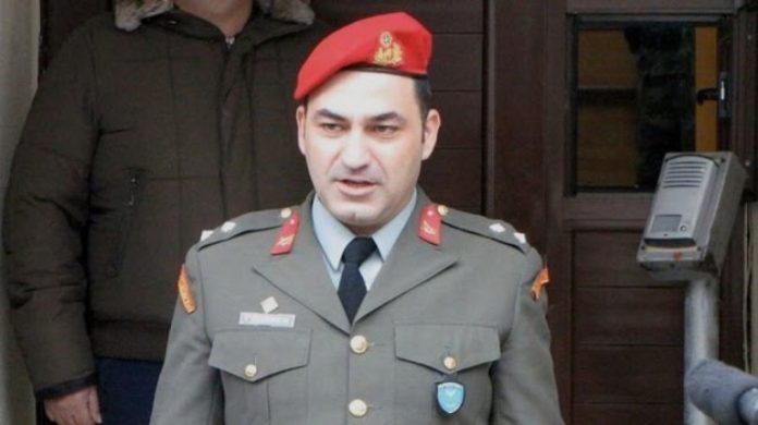 8325cf258425ce25b7-Μιλτιάδης Τοκατλίδης- Ο Λοχαγός Μιλτιάδης Τοκατλίδης οδηγείται την Πέμπτη 17 Ιανουαρίου στο δευτεροβάθμιο πειθαρχικό συμβούλιο με το ερώτημα της απόταξης, γιατί αρνήθηκε να γίνει υπηρέτης των .....μεταναστών.