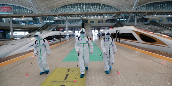 Wuhan-outbreak-desinfection-2020-03 H Κίνα μπλόκαρε την άφιξη κλιμακίου του ΠΟΥ που θα ερευνούσε την προέλευση του κορωνοϊού
