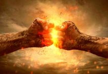 ΣΕ ΕΣΕΝΑ ΜΙΛΑΩ ΠΟΥ ΛΕΣ …ΕΙΜΑΣΤΕ ΜΙΚΡΟΙ …ΕΙΜΑΣΤΕ ΛΙΓΟΙ …. ΣΕ ΕΣΕΝΑ ΜΙΛΑΩ ΠΟΥ ΛΕΣ ...ΕΙΜΑΣΤΕ ΜΙΚΡΟΙ ...ΕΙΜΑΣΤΕ ΛΙΓΟΙ ....