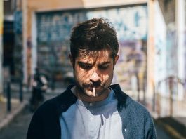 Σας έχω νέα!!! τα θύματα είναι αδέλφια μας κόρες μας γιοι μας και παιδιά μας Σας έχω νέα βρωμιάρηδες, τα θύματα είναι αδέλφια μας και παιδιά μας, η φωνή τους είναι φωνή μας και ήρθε η ώρα να χάσετε τον ύπνο σας απ’ τα ουρλιαχτά μας