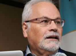 Ο γιατρός και ερευνητής στις ΗΠΑ, Γιώργος Παυλάκης σε συνέντευξη του στην τηλεόραση του ξέφυγε προφανώς μια σημαντική πληροφορία. Ο Παυλάκης μας ενημερώνει πως έχει αποφασιστεί από πριν ότι τις επόμενες ημέρες θα υπάρξουν χιλιάδες νεκροί στην Ελλάδα από τον Κοροιδοιό. Μένει να μας εξηγήσει ο κύριος Παυλάκης τώρα από ποιους αποφασίστηκε και για ποιόν σκοπό.