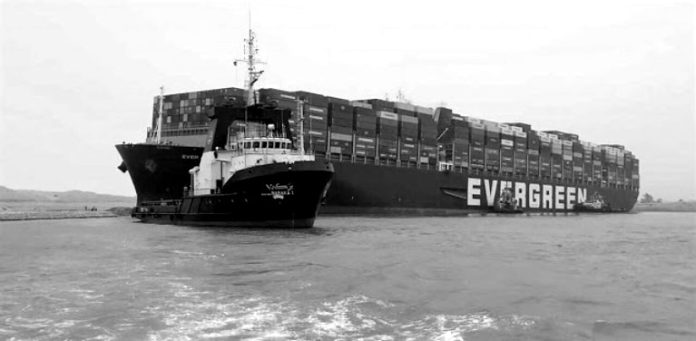 Πώς θα επηρεάσει την τιμή της βενζίνης το επικό μπλοκάρισμα της διώρυγας από το Ever Given;