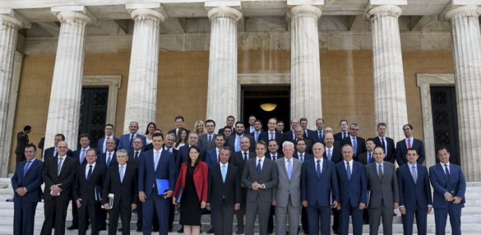 Ο ΔΟΛΟΣ ΠΙΣΩ ΑΠΟ ΤΗΝ ΑΣΥΛΙΑ Ο ΔΟΛΟΣ ΠΙΣΩ ΑΠΟ ΤΗΝ ΑΣΥΛΙΑ