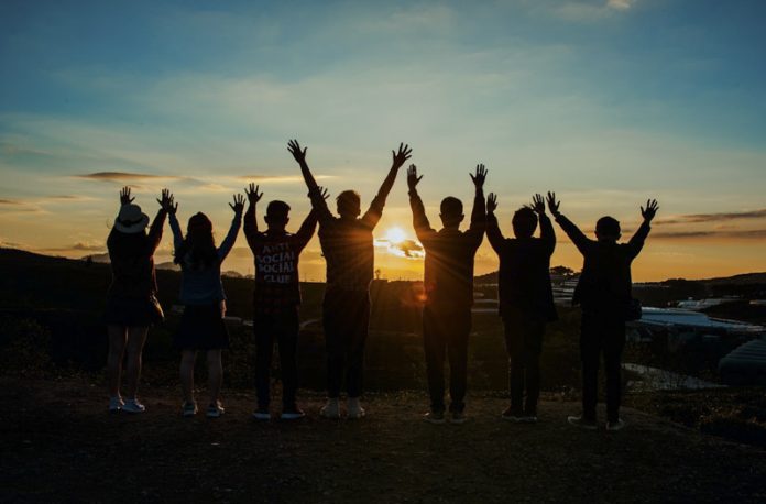 ΕΛΛΗΝΑ ΠΟΛΙΤΗ ΕΝΕΡΓΟΠΟΙΗΣΟΥ - ΠΟΛΙΤΕΥΣΟΥ ΕΛΛΗΝΑ ΠΟΛΙΤΗ ΕΝΕΡΓΟΠΟΙΗΣΟΥ - ΠΟΛΙΤΕΥΣΟΥ