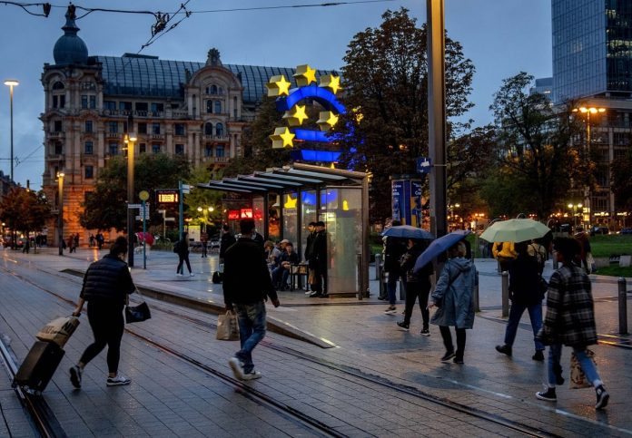Γερμανία 4ήμερη εργασία χωρίς μείωση μισθού - Σε εφαρμογή το μεγαλύτερο πιλοτικό πρόγραμμα
