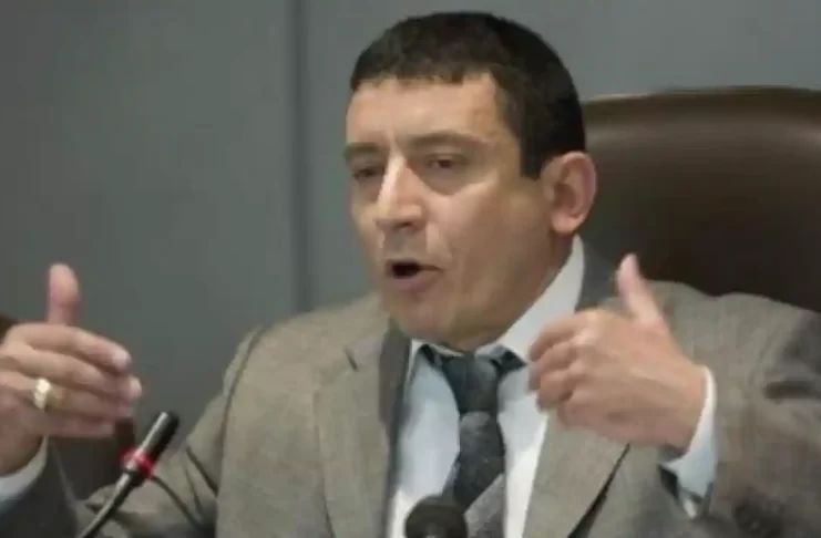 Με ξέπλυμα μαύρου χρήματος τα funds αγοράζουν σε Πλειστηριασμούς πρώτες κατοικίες. ΑΑΔΕ ΤτΕ Πολιτεία και παραδικαστικό τους καλύπτουν χωρίς ελέγχους