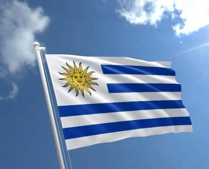 ΟΥΡΟΥΓΟΥΑΗ !!! ΜΙΑ ΧΩΡΑ ΠΡΟΤΥΠΟ. ΟΙ ΚΑΤΟΙΚΟΙ ΤΗΣ ΔΕΝ ΕΙΝΑΙ ΑΠΛΑ ΦΙΛΕΛΛΗΝΕΣ