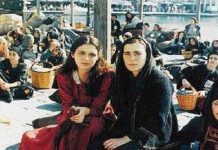 Όταν οι 900 Ελληνίδες νύφες έφταναν στην Αυστραλία με την φωτογραφία του γαμπρού στο χέρι Όταν οι 900 Ελληνίδες νύφες έφταναν στην Αυστραλία με την φωτογραφία του γαμπρού στο χέρι