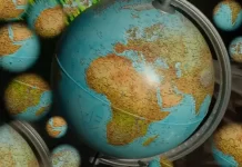 Όλος ο πλανήτης «μιλάει» Ελληνικά