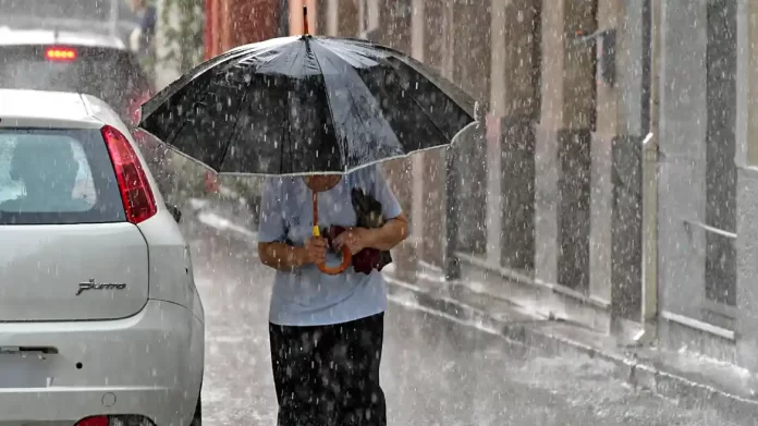 Αναβαθμίζεται το έκτακτο δελτίο επιδείνωσης καιρού – Από που θα ξεκινήσουν τα φαινόμενα Η ΕΜΥ προειδοποιεί για βαρομετρικό χαμηλό