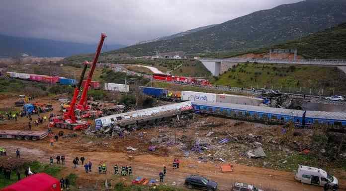 Εισαγγελέας: Σε 20 μέρες να έχετε βρει ποιοι ξεμπάζωσαν το χώρο και κατέστρεψαν αποδεικτικό υλικό ενώ υπήρχαν αγνοούμενοι! Εισαγγελέας: Σε 20 μέρες να έχετε βρει ποιοι ξεμπάζωσαν το χώρο και κατέστρεψαν αποδεικτικό υλικό ενώ υπήρχαν αγνοούμενοι!