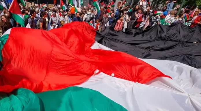 Ισπανός ΥΠΕΞ:«Δίκαιη η αναγνώριση παλαιστινιακού κράτους» δήλωσε ο Χοσέ Μανουέλ Αλμπάρες Ισπανός ΥΠΕΞ:«Δίκαιη η αναγνώριση παλαιστινιακού κράτους» δήλωσε ο Χοσέ Μανουέλ Αλμπάρες