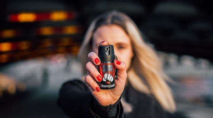 Νικολακόπουλος: Η πρόταση για κατοχή «σπρέι πιπεριού ως μέσο άμυνας των γυναικών έχει βάση-Θα την εξετάσουμε»