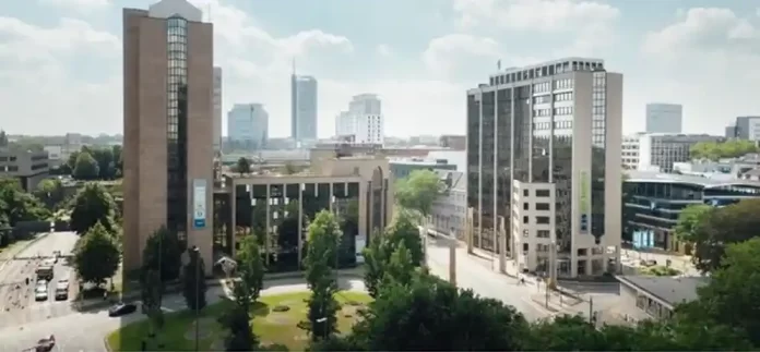 Οι εκκλησιαστικές τράπεζες κινούν δισεκατομμύρια Οι εκκλησιαστικές τράπεζες κινούν δισεκατομμύρια