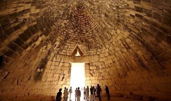 ΤΟ ΘΗΣΑΥΡΟΦΥΛΑΚΙΟ ΤΟΥ ΑΤΡΕΑ Ή ΤΑΦΟΣ ΤΟΥ ΑΓΑΜΕΜΝΟΝΑ… ΤΟ ΘΗΣΑΥΡΟΦΥΛΑΚΙΟ ΤΟΥ ΑΤΡΕΑ Ή ΤΑΦΟΣ ΤΟΥ ΑΓΑΜΕΜΝΟΝΑ...