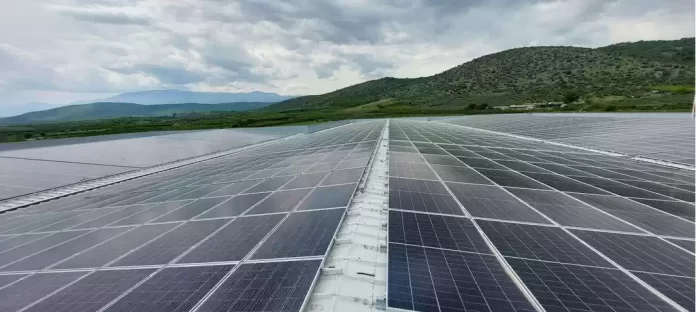 Οι ερευνητές ανακαλύπτουν το φαινόμενο της ηλιακής θερμικής νησίδας που προκαλείται από μεγάλης κλίμακας φωτοβολταϊκά πάρκα