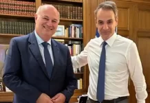 Αφού πρώτα «έπνιξαν» τη Θεσσαλία τώρα την καλύπτουν με τεράστια φωτοβολταϊκά πάρκα – Οδηγούν την χώρα στην ασιτία και στην προώθηση των εντόμων Αφού πρώτα «έπνιξαν» τη Θεσσαλία τώρα την καλύπτουν με τεράστια φωτοβολταϊκά πάρκα – Οδηγούν την χώρα στην ασιτία και στην προώθηση των εντόμων