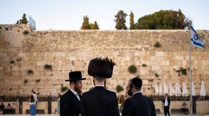 Οι υπερορθόδοξοι Εβραίοι σε άγριες συγκρούσεις με την αστυνομία – Δεν θέλουν να στρατευθούν(βίντεο) Οι υπερορθόδοξοι Εβραίοι σε άγριες συγκρούσεις με την αστυνομία – Δεν θέλουν να στρατευθούν