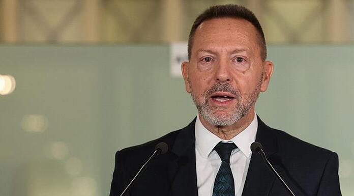 Πιέσεις από Γ. Στουρνάρα στους αρχηγούς των κομμάτων για την συγχώνευση της «Attica Bank» με την Παγκρήτια Τράπεζα Πιέσεις από Γ. Στουρνάρα στους αρχηγούς των κομμάτων για την συγχώνευση της «Attica Bank» με την Παγκρήτια Τράπεζα