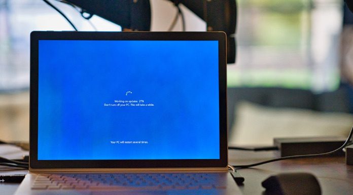 Καθηγητής για το μπλακ άουτ: Τα χειρότερα έρχονται, θα διαλυθεί το διαδίκτυο Καθηγητής για το μπλακ άουτ: Τα χειρότερα έρχονται, θα διαλυθεί το διαδίκτυο