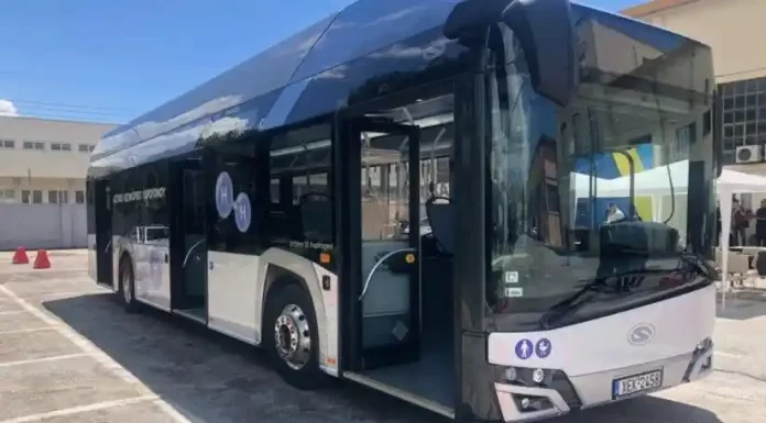 Σε πόση ώρα ανεφοδιάζονται τα λεωφορεία υδρογόνου; Σε πόση ώρα ανεφοδιάζονται τα λεωφορεία υδρογόνου;