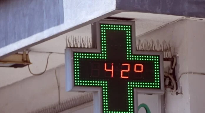 Δείτε τι προβλήματα προκαλεί ο Καύσωνας στο καρδιαγγειακό σύστημα. Τι προβλήματα προκαλεί ο Καύσωνας στο καρδιαγγειακό σύστημα.